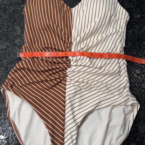 Calia by Carrie Underwood Women's Ruched one piece lined swimsuit size 8 - Picture 7 of 13